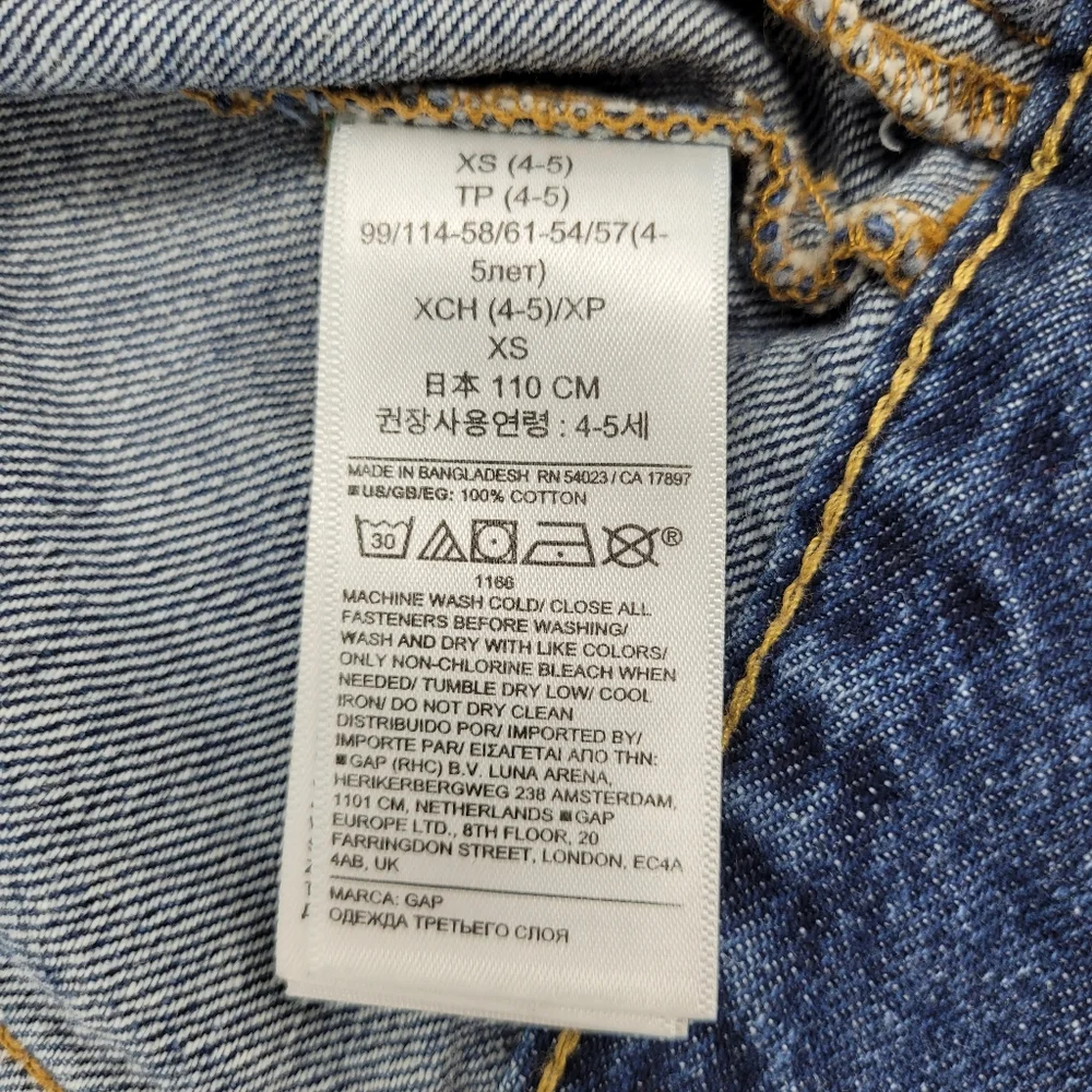Gap Denim Jacket Kids Size XS 4/5 Blue Jean Classic Trucker Cotton Unisex